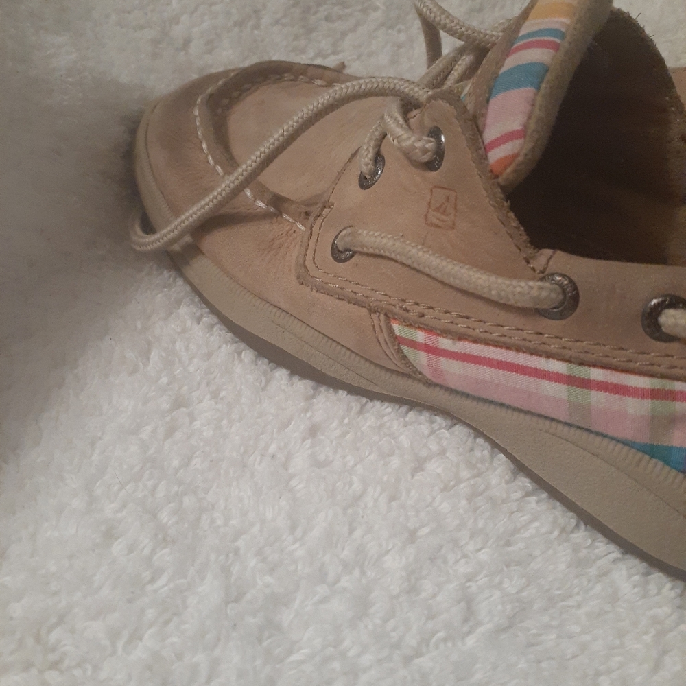 Sperry shoe